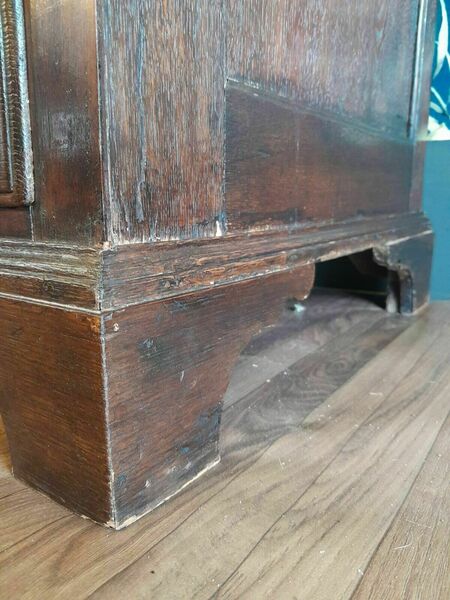 Large antique georgian oak chest of 6 drawers – A rare vintage treasure