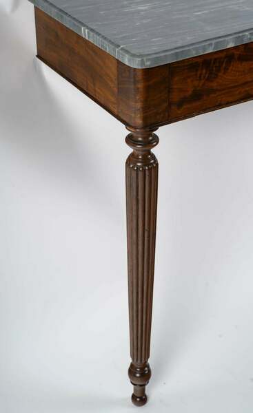 A louis philippe period mahogany and marble top console table, 19th century. – A rare vintage treasure
